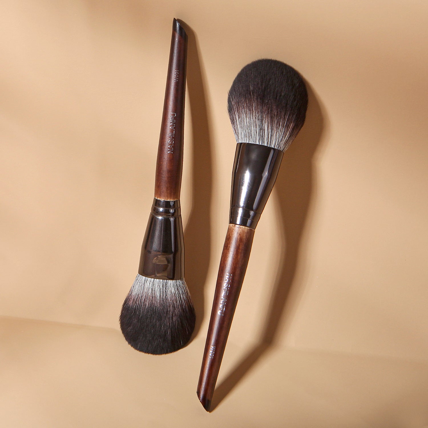 100% human hair makeup brush